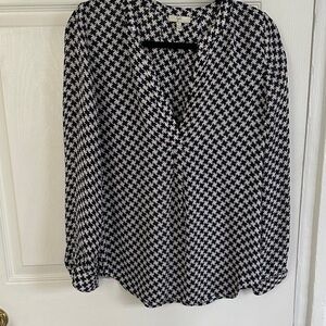 Silk Joie Black and White Houndstooth Blouse